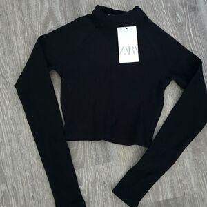 Zara NWT Black Long Sleeve Crop Top